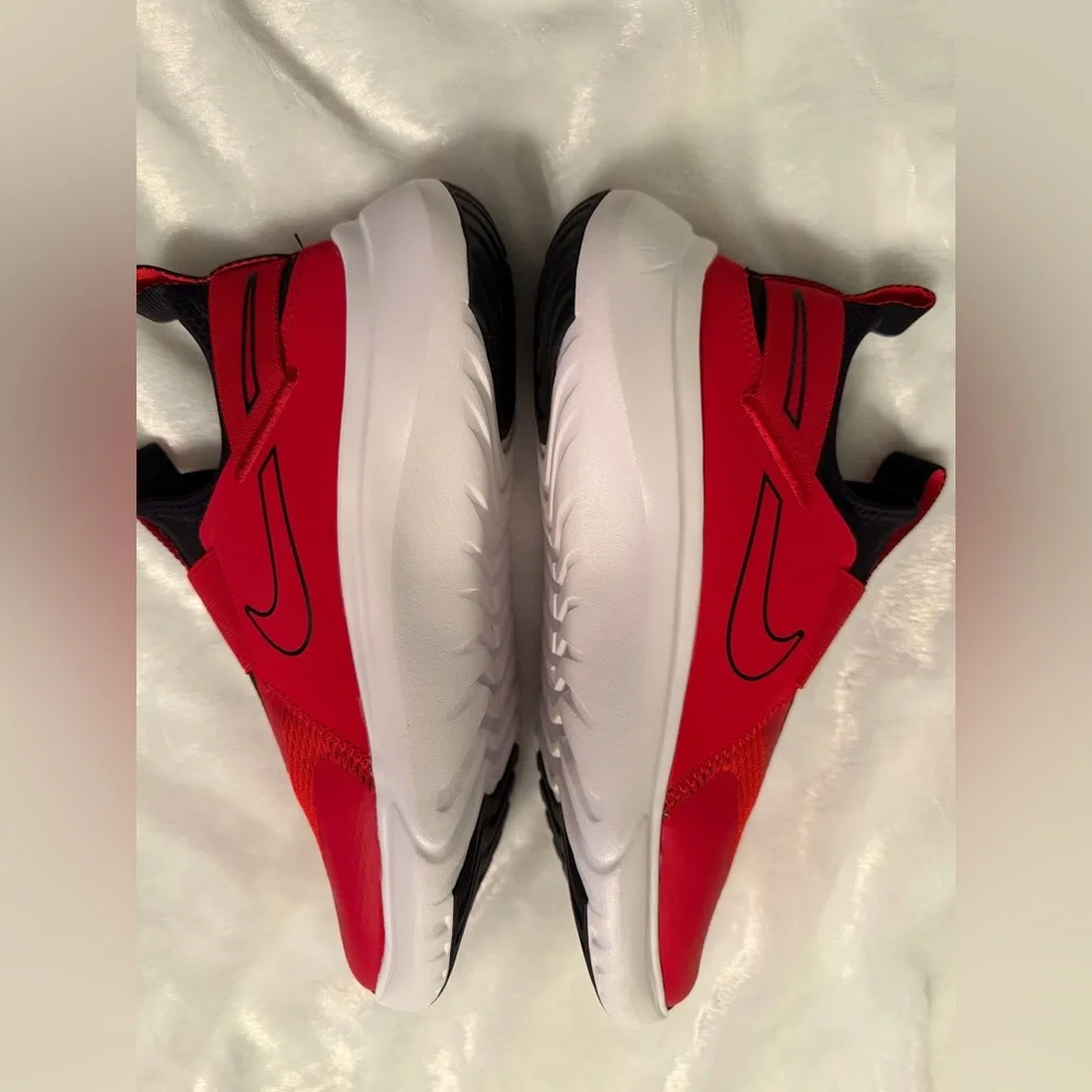 Nike Red and Black Athletic Slip-Ons - Picture 10 of 11